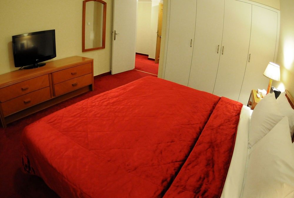 Coral Beirut Al Hamra Hotel Εξωτερικό φωτογραφία