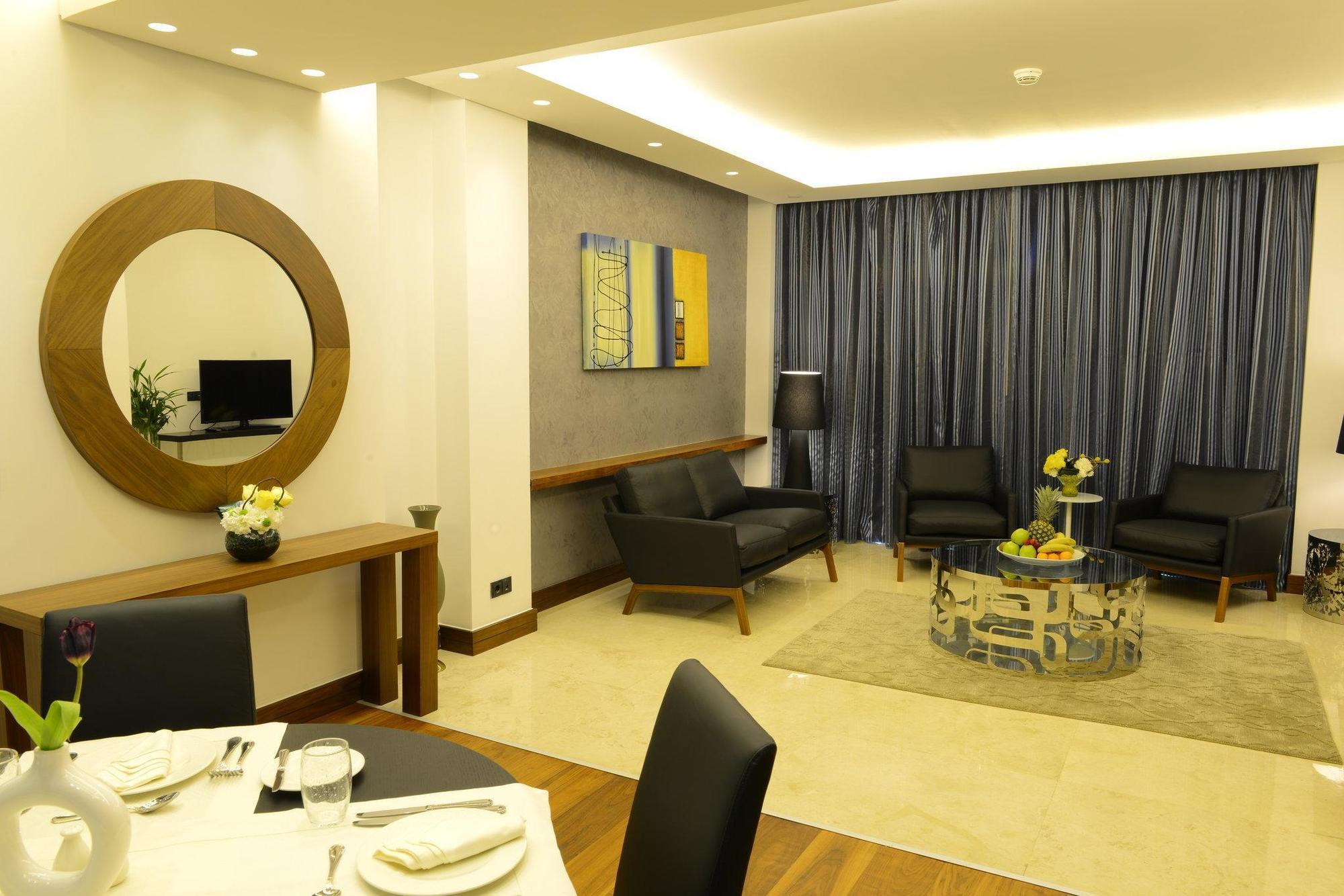 Coral Beirut Al Hamra Hotel Εξωτερικό φωτογραφία