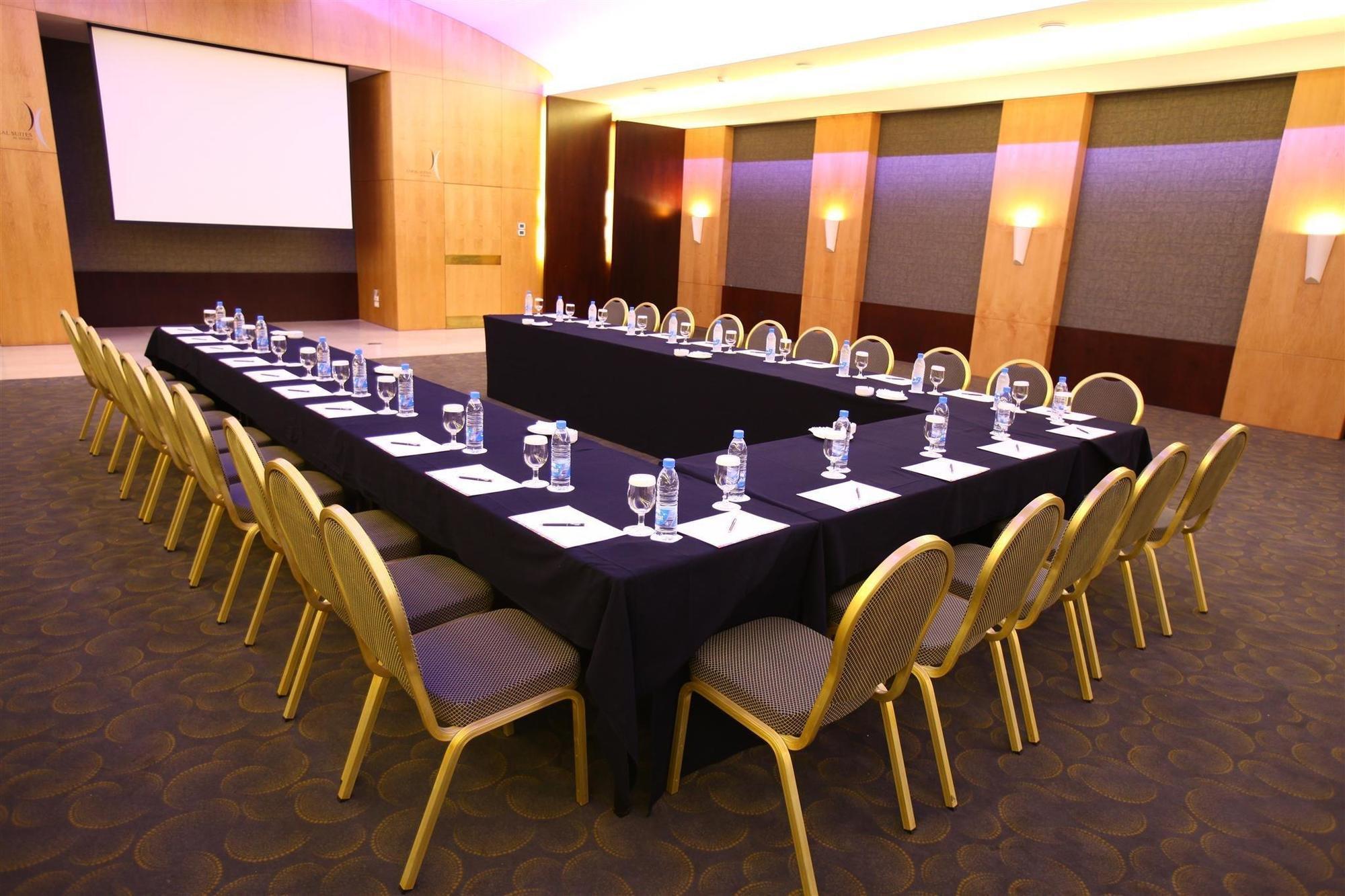 Coral Beirut Al Hamra Hotel Εξωτερικό φωτογραφία