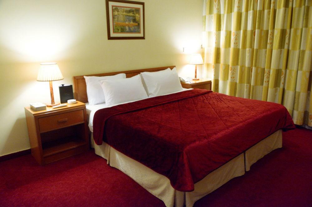 Coral Beirut Al Hamra Hotel Εξωτερικό φωτογραφία