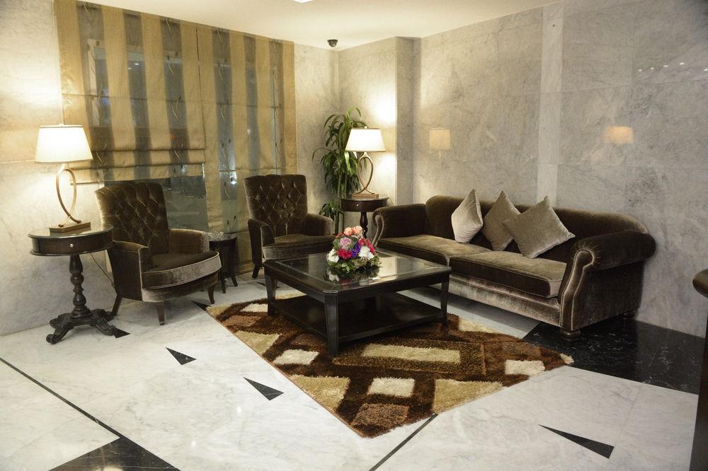 Coral Beirut Al Hamra Hotel Εξωτερικό φωτογραφία
