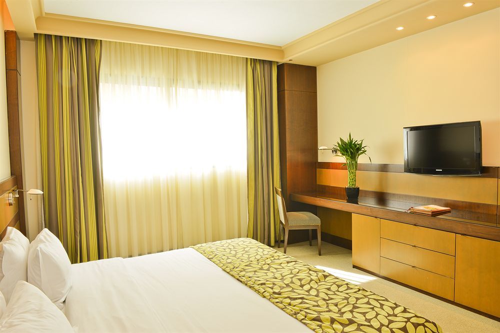Coral Beirut Al Hamra Hotel Εξωτερικό φωτογραφία